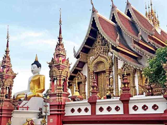 Savouring  the Chin Haw Dishes of Northern Thailand