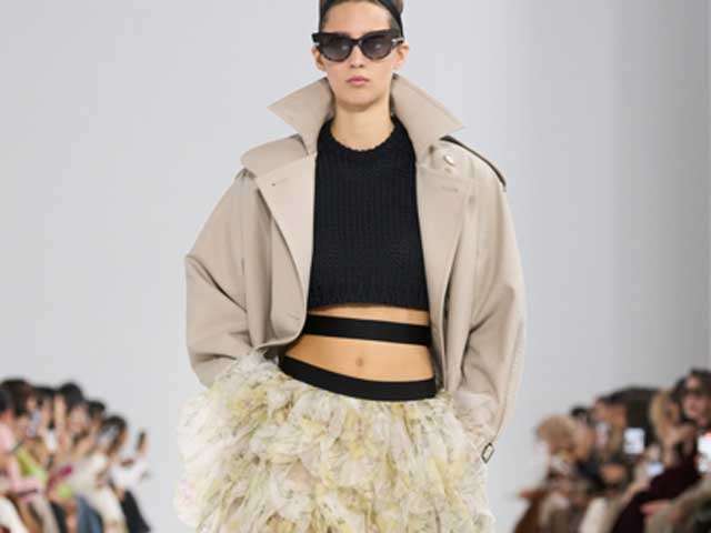 Fashion Wants Movement Again