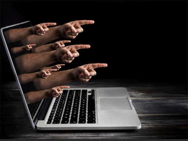 MORAL GRANDSTANDING - SPONSORED BY EGO THE UNSTOPPABLE RISE OF VIRTUE SIGNALLING